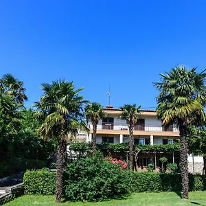 Sanja, - Opatija 3* Laurana